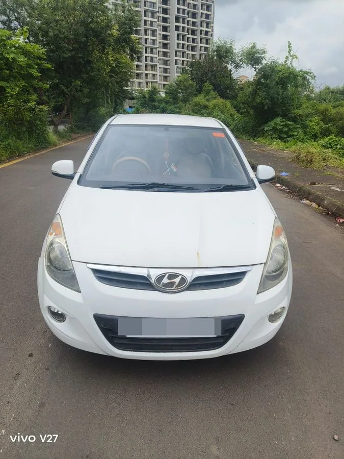 2011 Hyundai i20 Sports in Navi Mumbai for sale - ₹2.35 Lakh | GaadiJunction