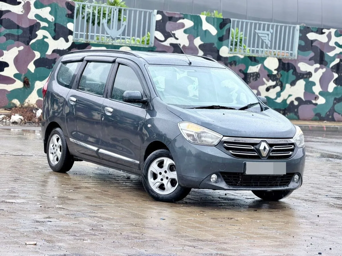2016 Renault Lodgy RXZ 110 Ps in Thane for sale - ₹3.10 Lakh | GaadiJunction