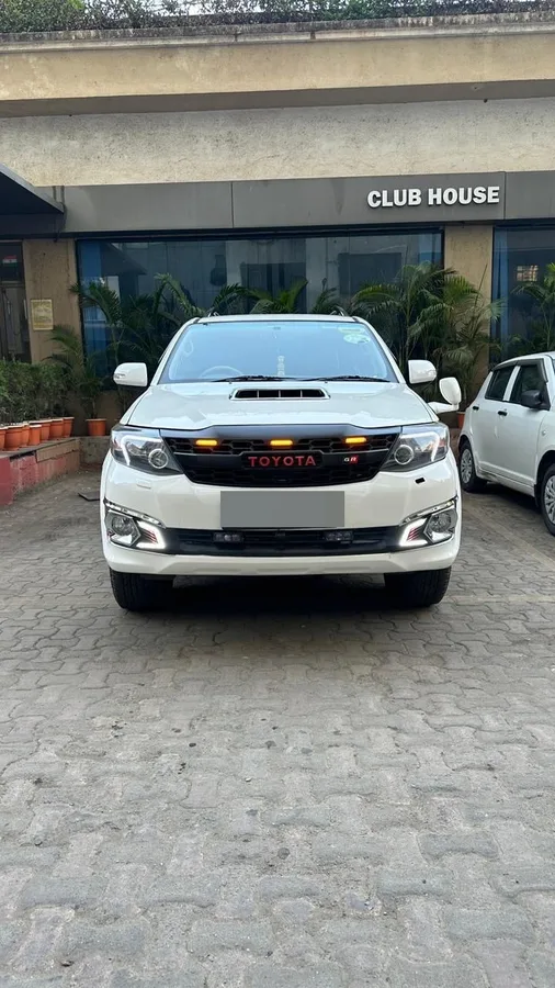 2013 Toyota Fortuner in Mumbai for sale - ₹10.50 Lakh | GaadiJunction