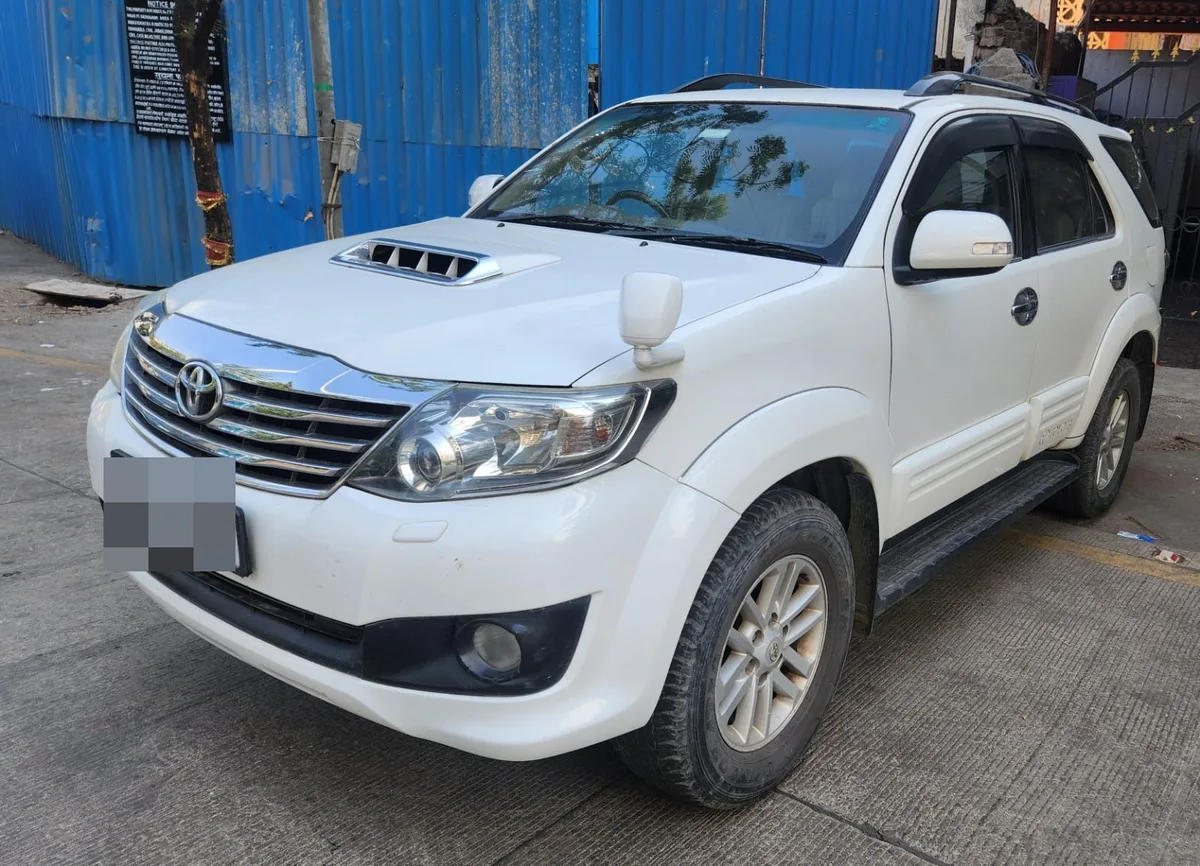 2013 Toyota Fortuner 3.0 D4D in Mumbai for sale - ₹9.99 Lakh | GaadiJunction