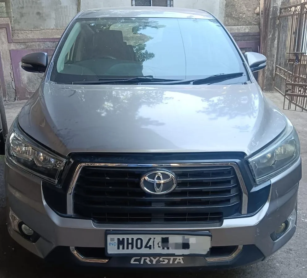 2016 Toyota Innova Crysta 2.8 G in Mumbai for sale - ₹9.95 Lakh | GaadiJunction